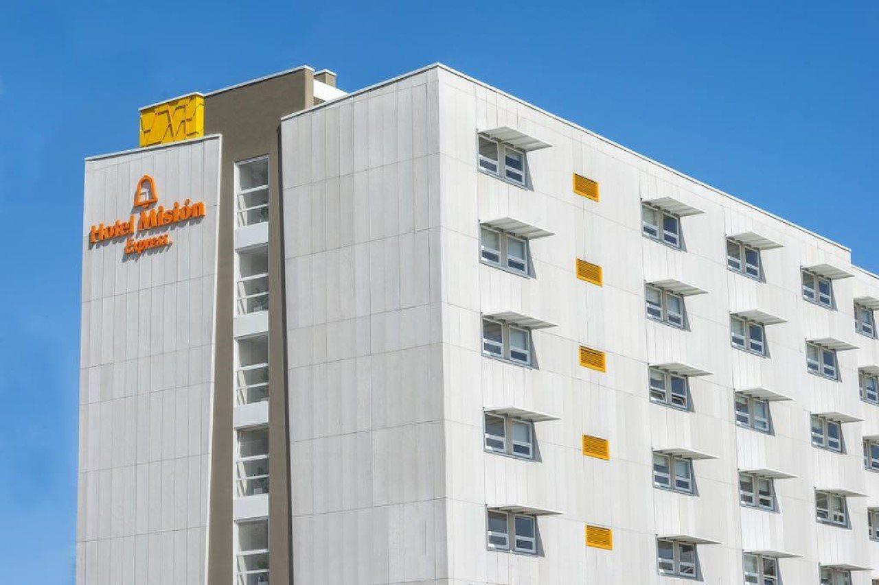 Mision Express Queretaro Hotel Ngoại thất bức ảnh