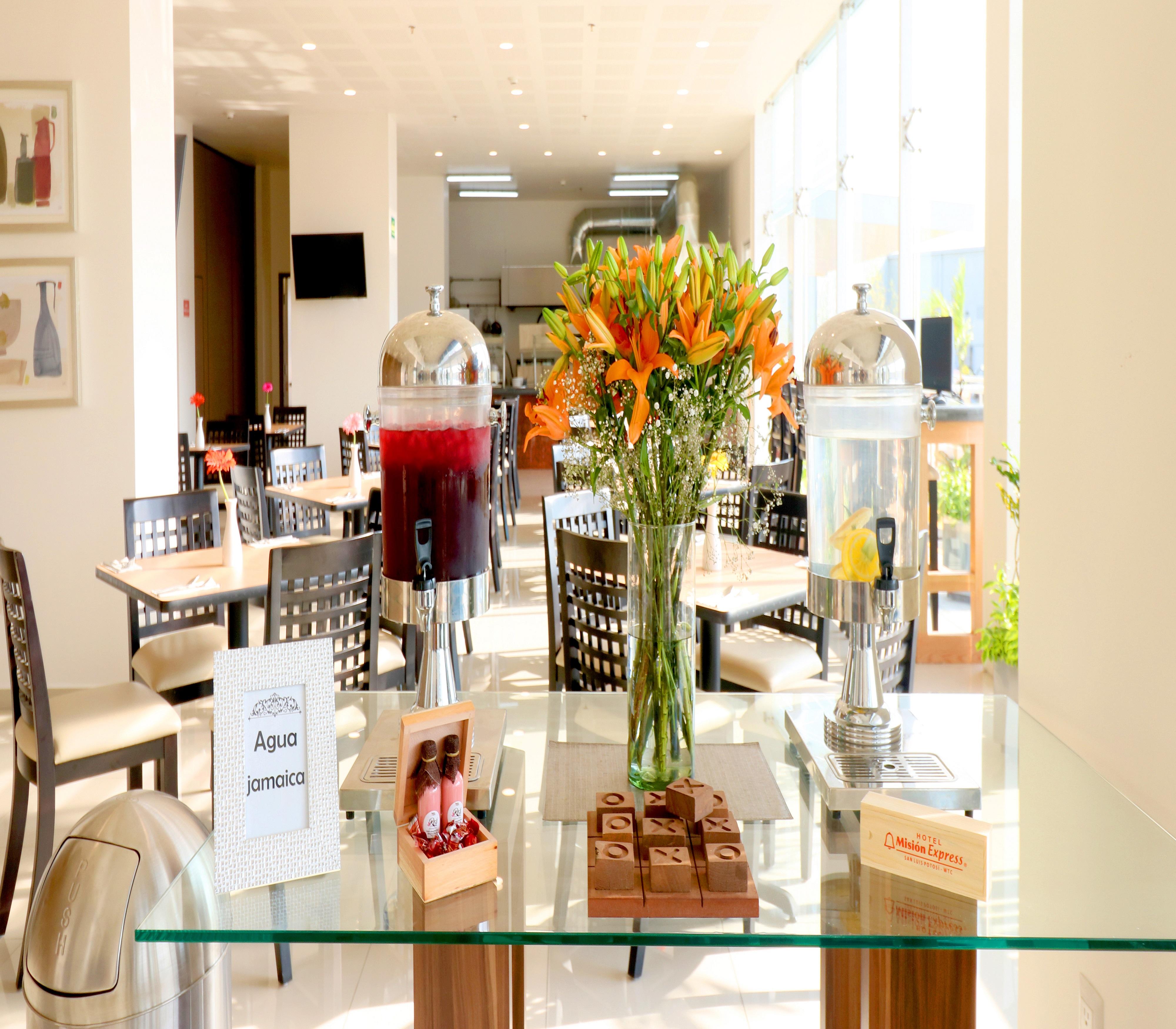 Mision Express Queretaro Hotel Ngoại thất bức ảnh